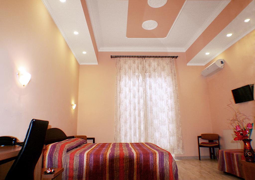 Premier Cavour Hotel Rome Room photo